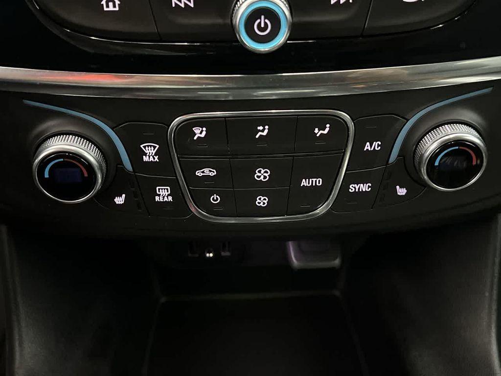 used 2021 Chevrolet Traverse car, priced at $23,075