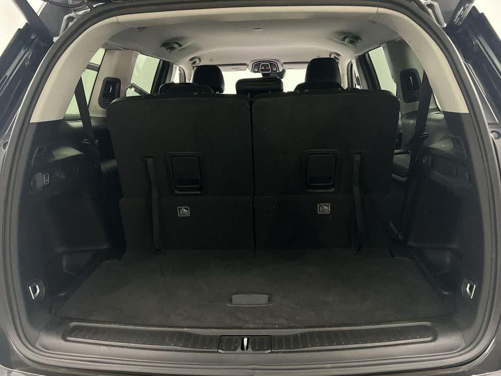 used 2022 Jeep Grand Cherokee L car, priced at $30,590