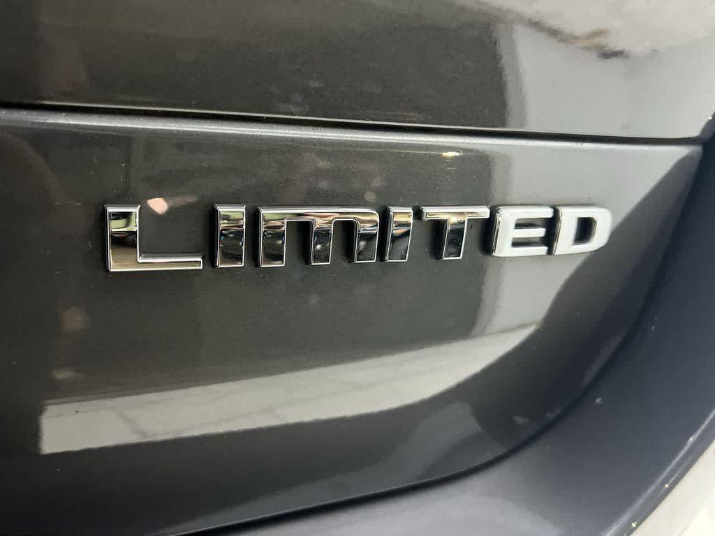 used 2022 Jeep Grand Cherokee L car, priced at $30,590