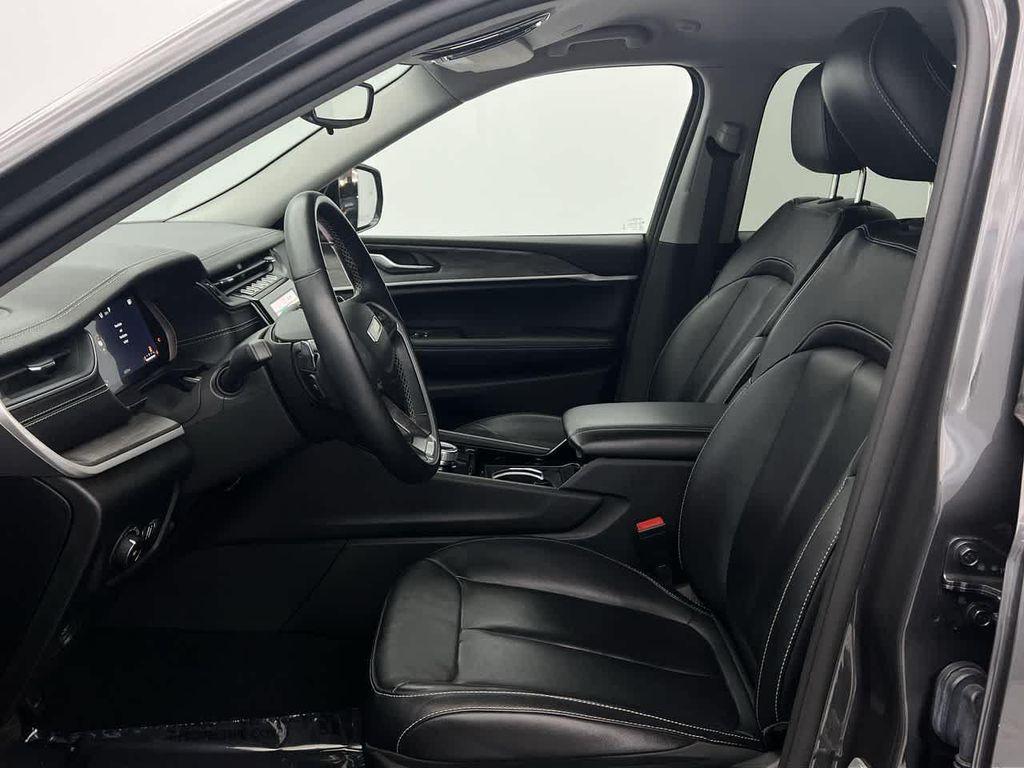 used 2022 Jeep Grand Cherokee L car, priced at $30,590