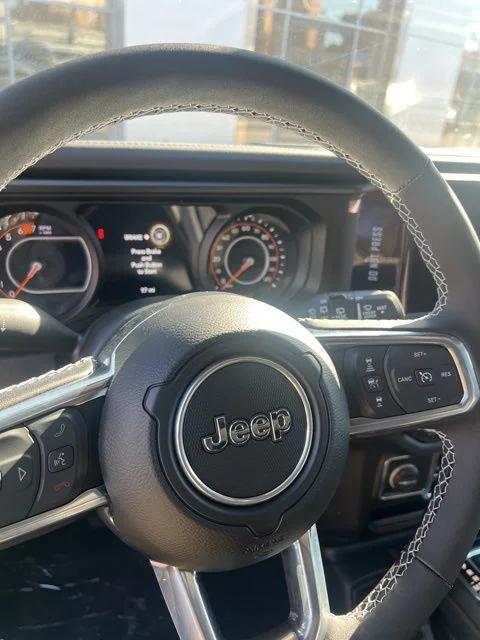 new 2025 Jeep Wrangler car, priced at $53,487