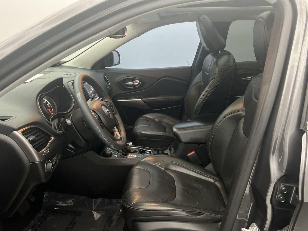 used 2021 Jeep Cherokee car, priced at $21,493