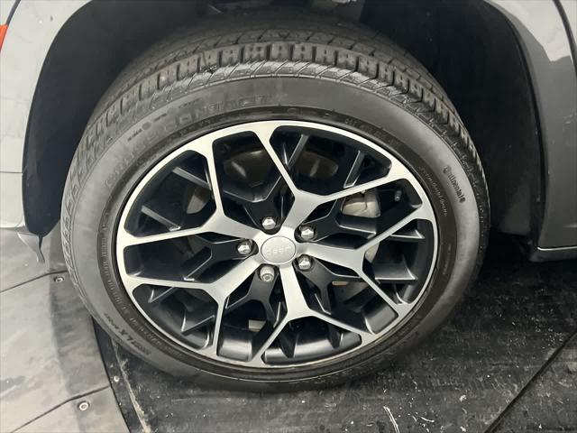 used 2022 Jeep Grand Cherokee car, priced at $42,506