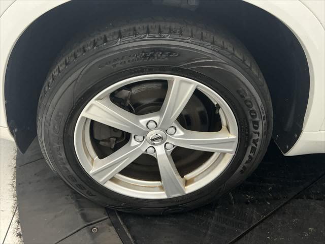 used 2018 Volvo XC90 car, priced at $15,998