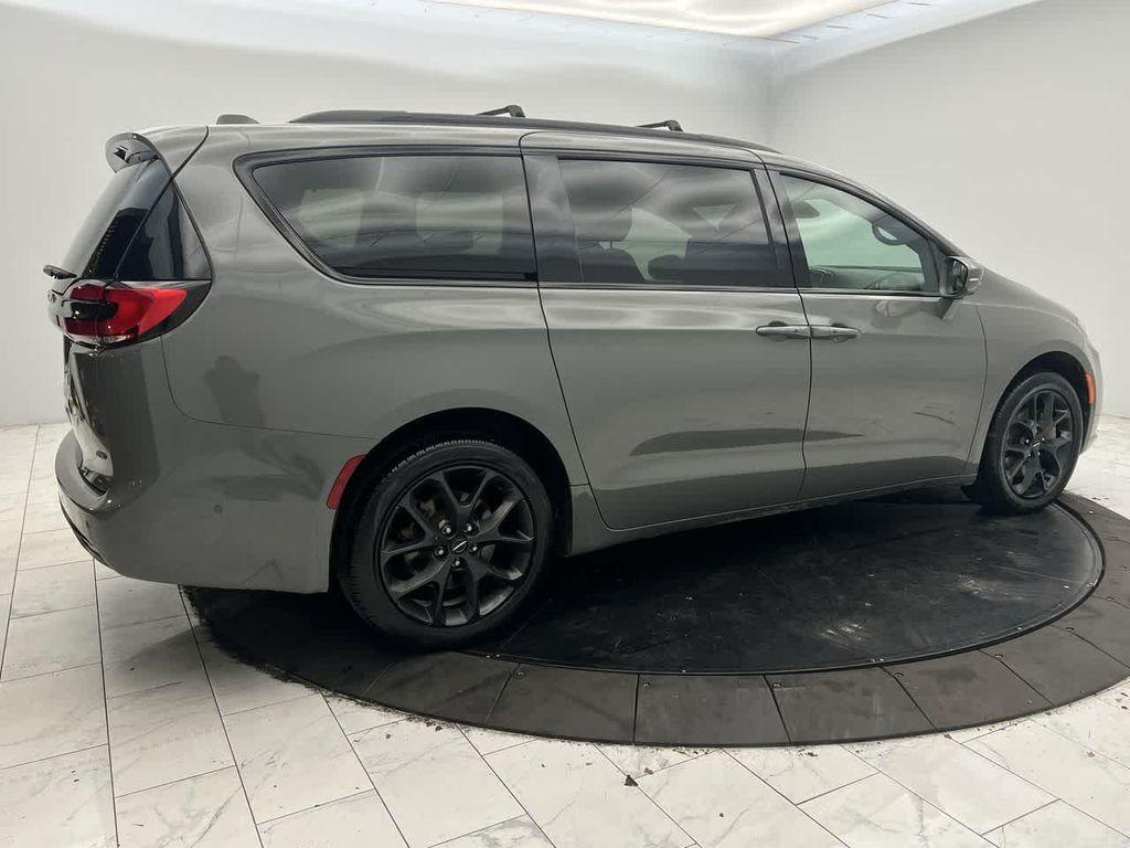 used 2022 Chrysler Pacifica car, priced at $25,996