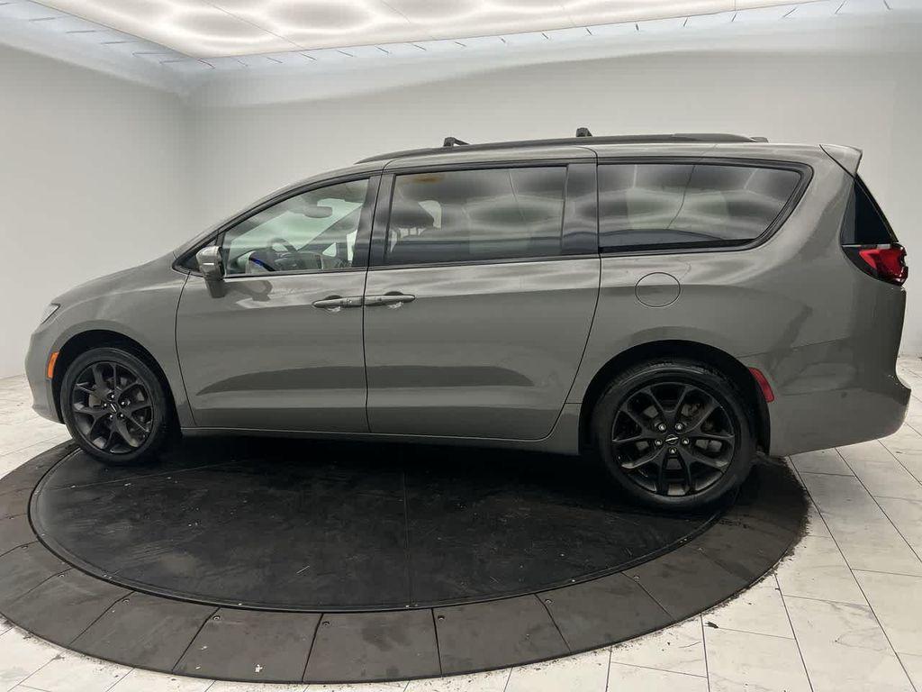 used 2022 Chrysler Pacifica car, priced at $25,996