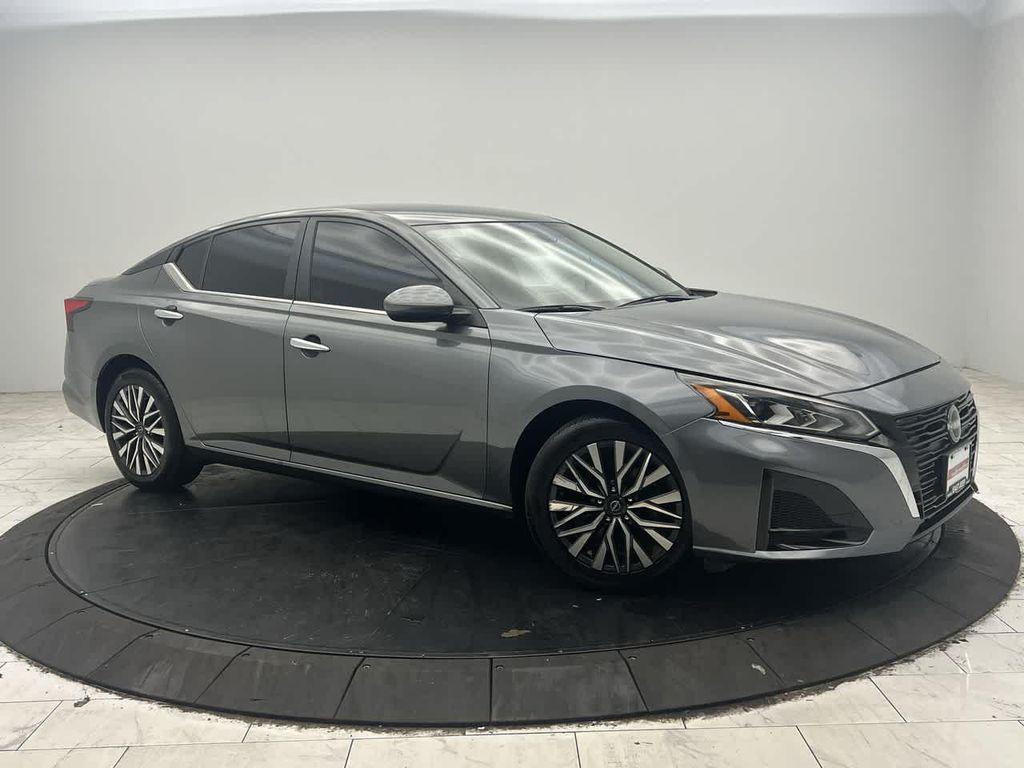 used 2023 Nissan Altima car, priced at $17,123