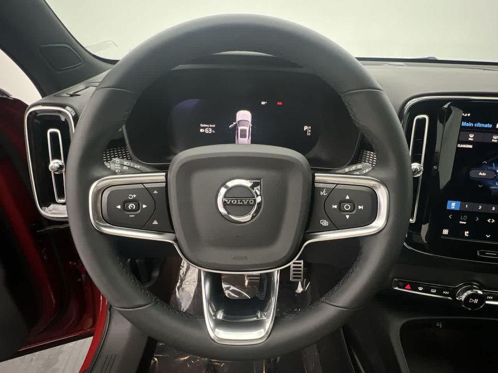 used 2022 Volvo XC40 Recharge Pure Electric car, priced at $25,612