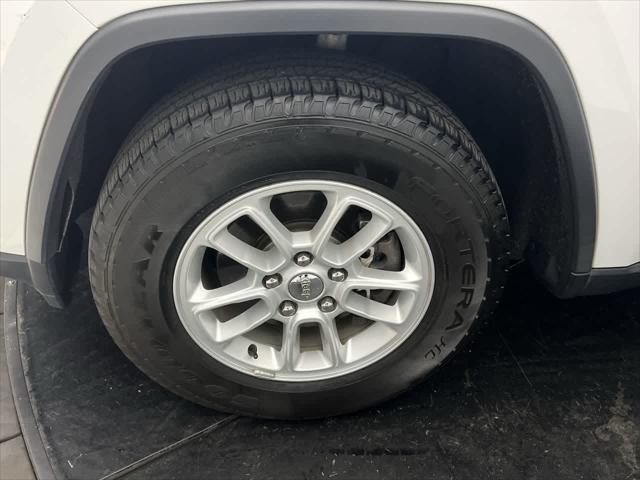 used 2018 Jeep Grand Cherokee car, priced at $15,837