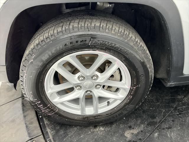 used 2021 Jeep Grand Cherokee L car, priced at $28,052