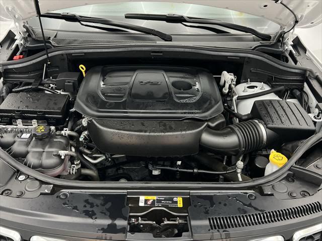 used 2022 Jeep Grand Cherokee car, priced at $29,988