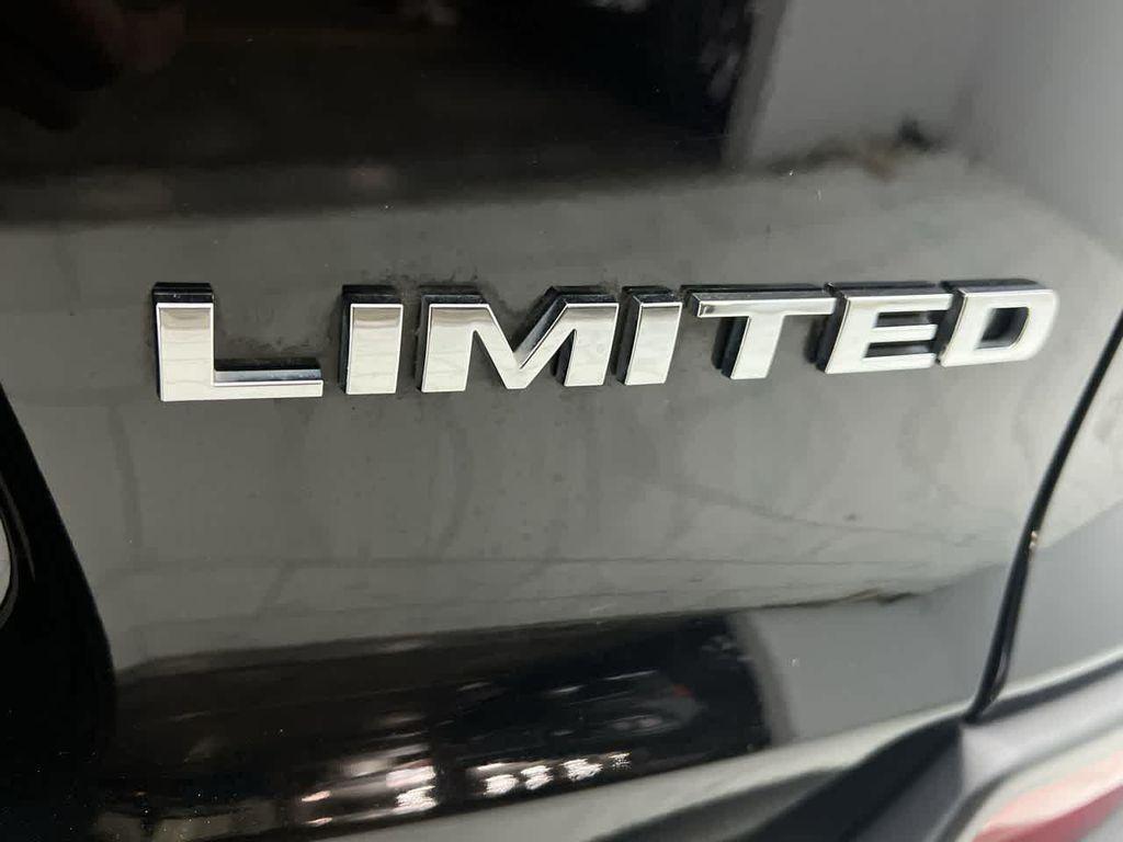 used 2021 Jeep Cherokee car, priced at $22,710
