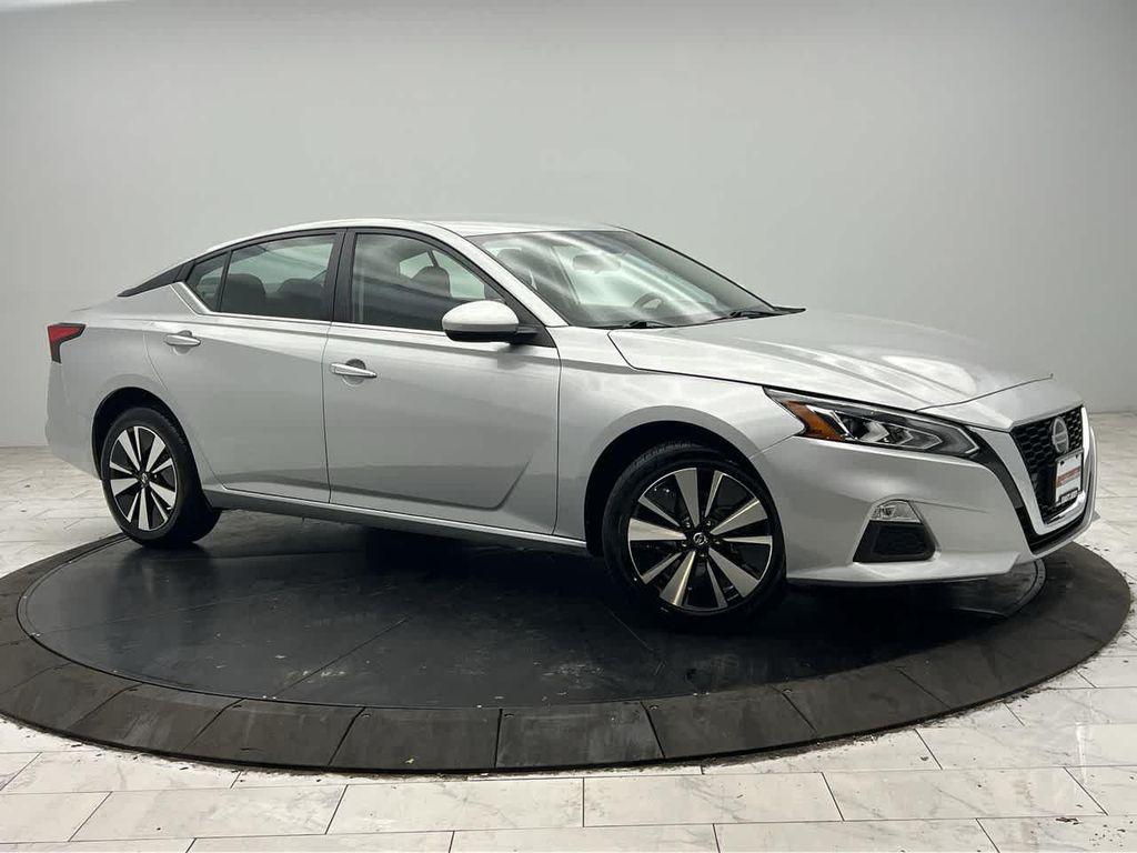 used 2022 Nissan Altima car, priced at $18,304