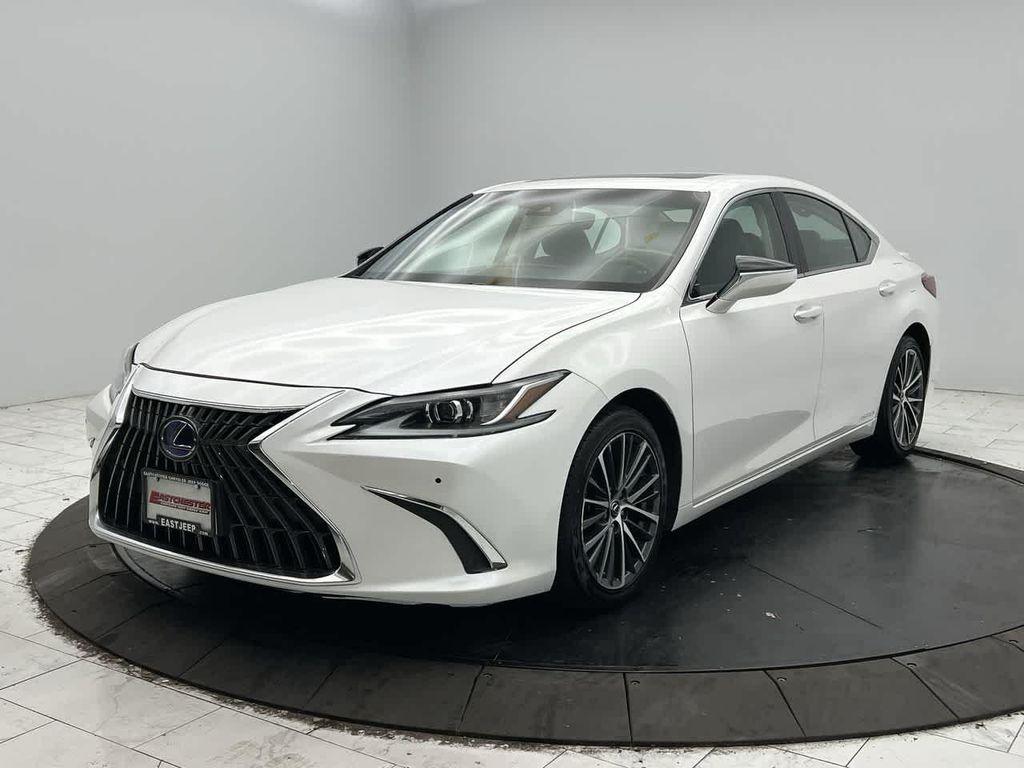 used 2022 Lexus ES 300h car, priced at $31,885