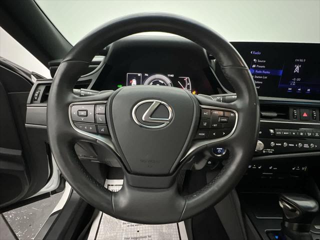 used 2022 Lexus ES 300h car, priced at $33,998