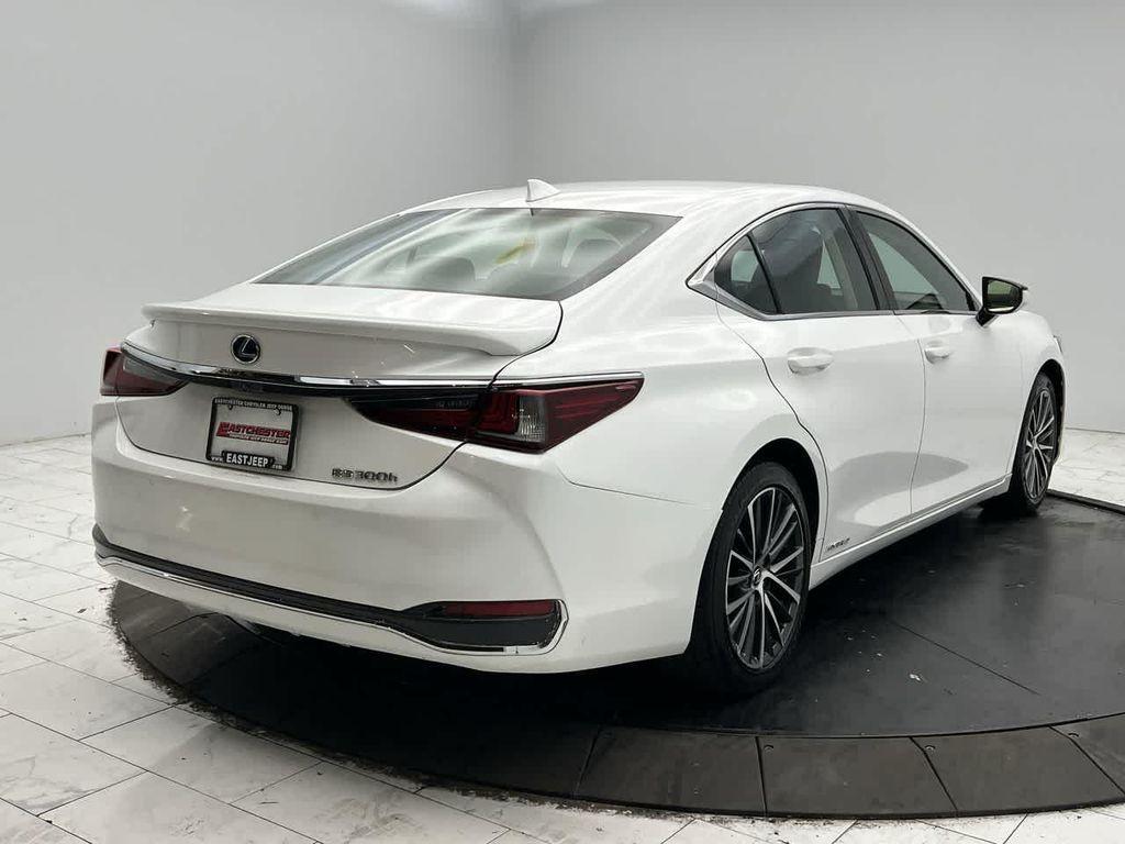 used 2022 Lexus ES 300h car, priced at $31,885