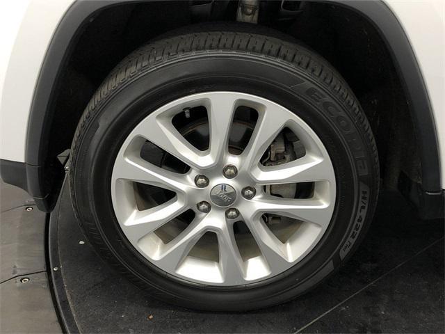 used 2017 Jeep Grand Cherokee car, priced at $14,255