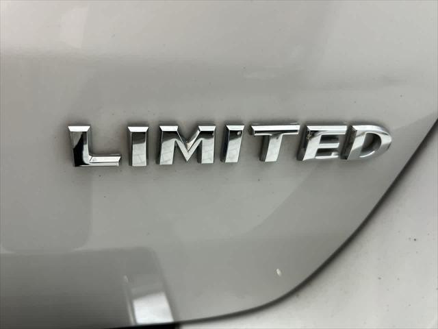 used 2022 Jeep Grand Cherokee car, priced at $27,577