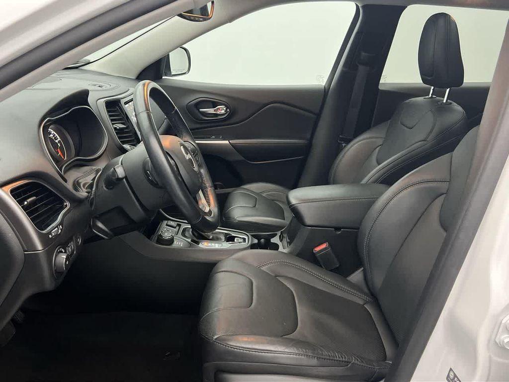 used 2021 Jeep Cherokee car, priced at $23,493