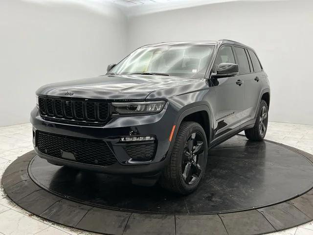 new 2024 Jeep Grand Cherokee car, priced at $52,651