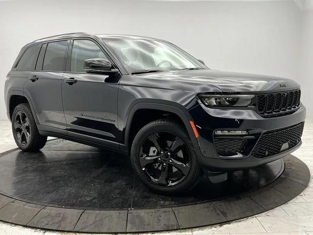 new 2024 Jeep Grand Cherokee car, priced at $52,651