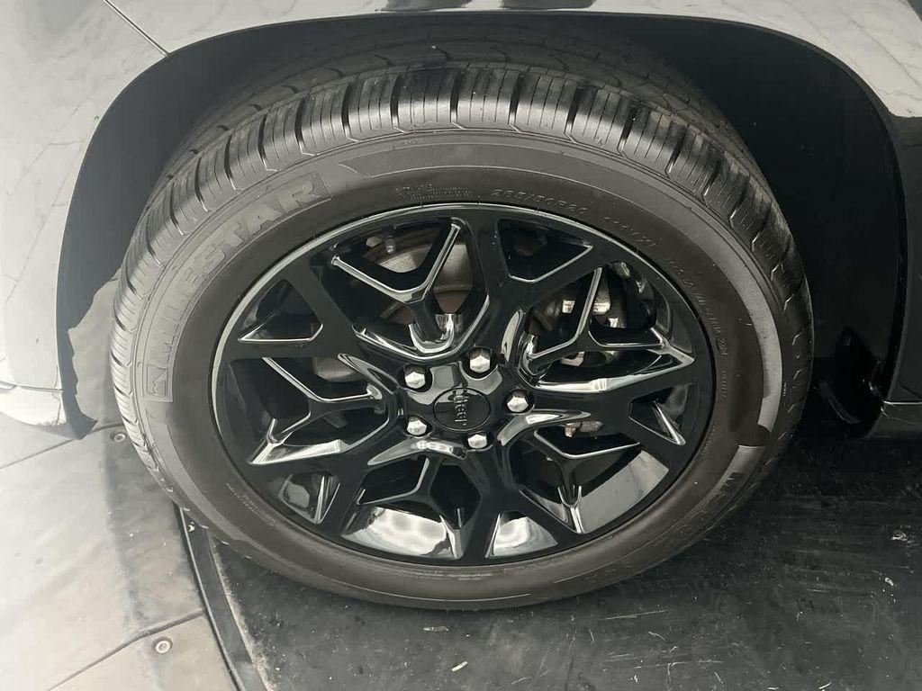 used 2021 Jeep Grand Cherokee car, priced at $29,710