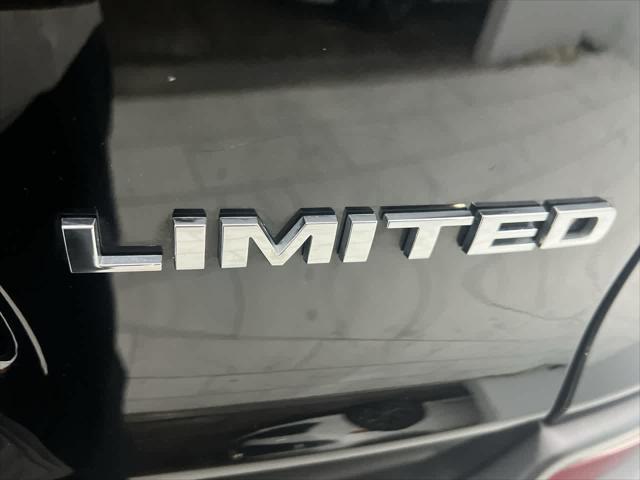 used 2022 Jeep Cherokee car, priced at $25,991