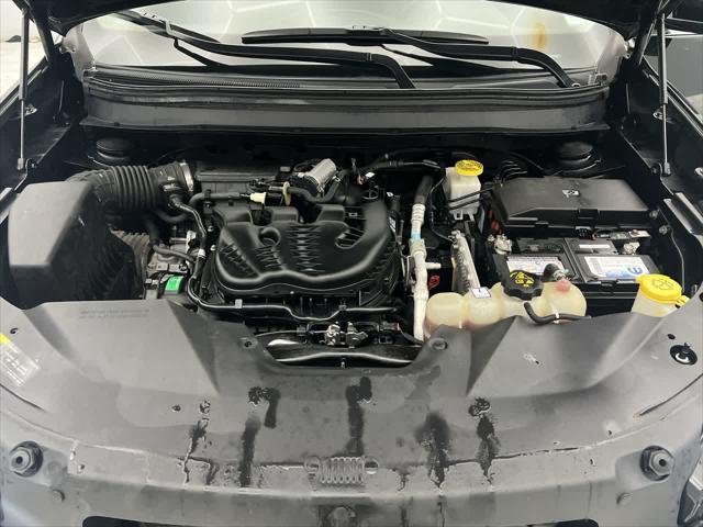 used 2020 Jeep Cherokee car, priced at $15,885