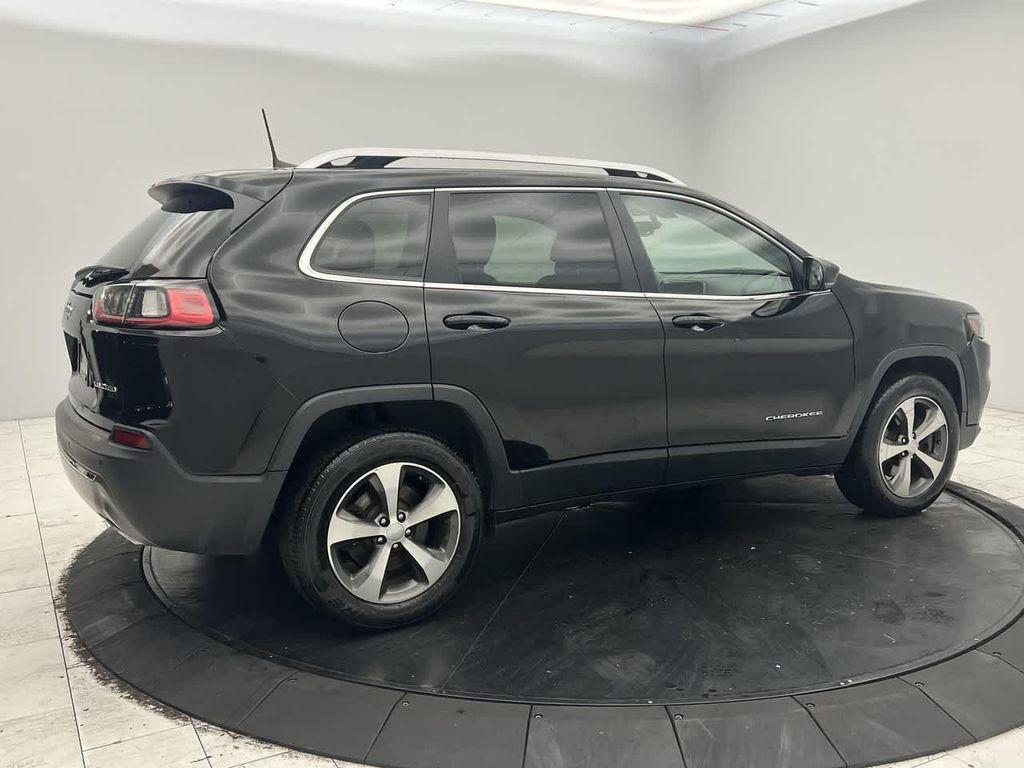 used 2020 Jeep Cherokee car, priced at $15,447