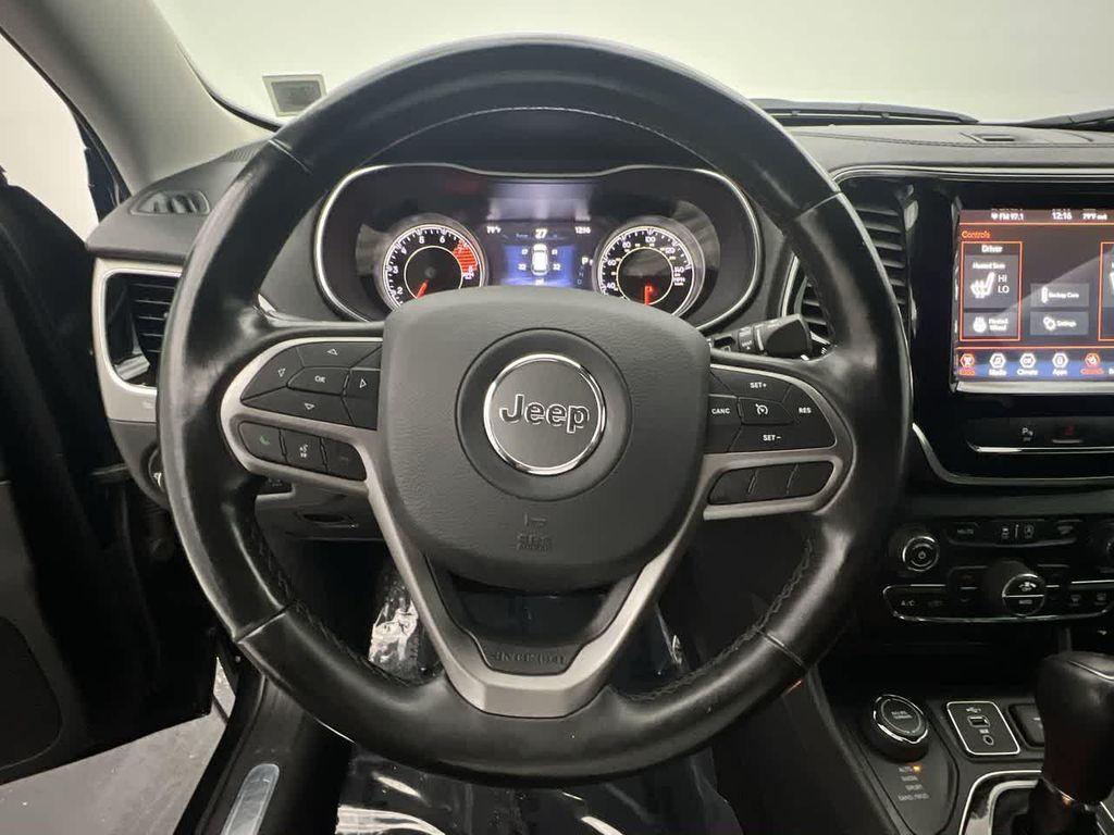 used 2020 Jeep Cherokee car, priced at $15,447