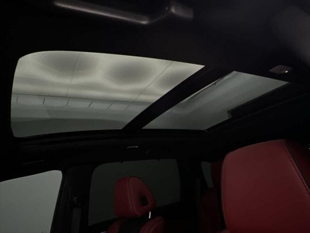 used 2022 Acura MDX car, priced at $39,895