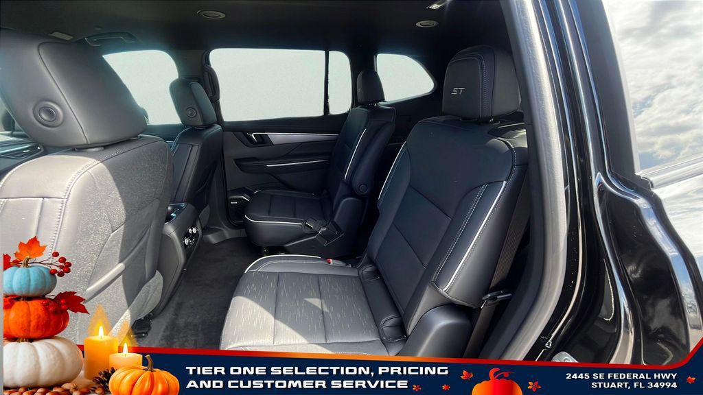 new 2025 Buick Enclave car, priced at $45,320