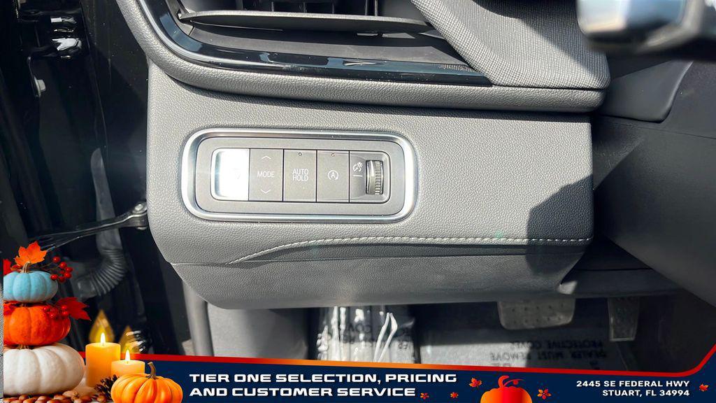 new 2025 Buick Enclave car, priced at $45,320