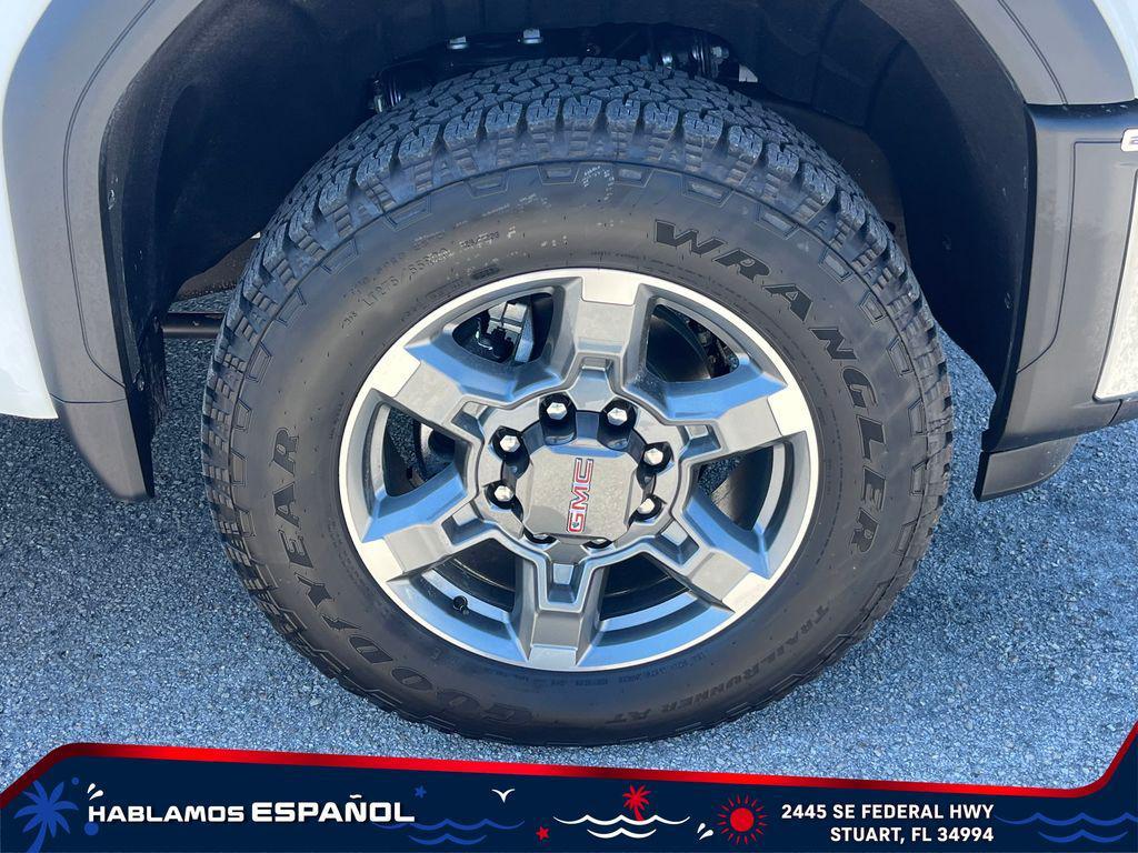 new 2025 GMC Sierra 2500 car, priced at $78,389
