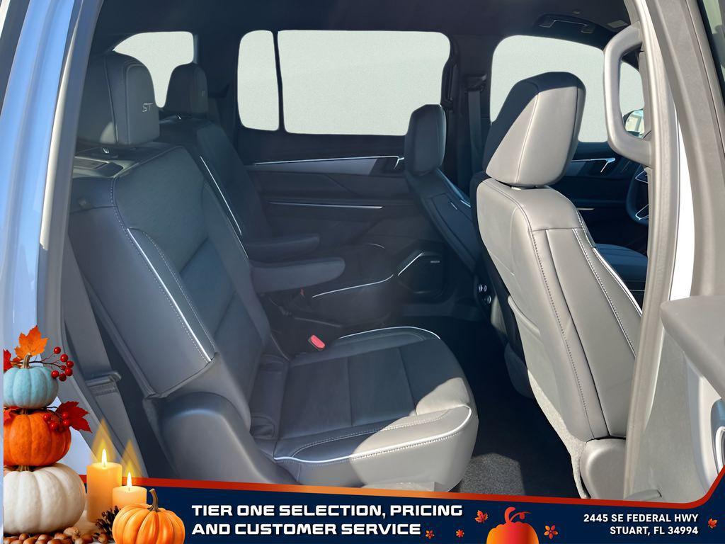 new 2025 Buick Enclave car, priced at $45,920