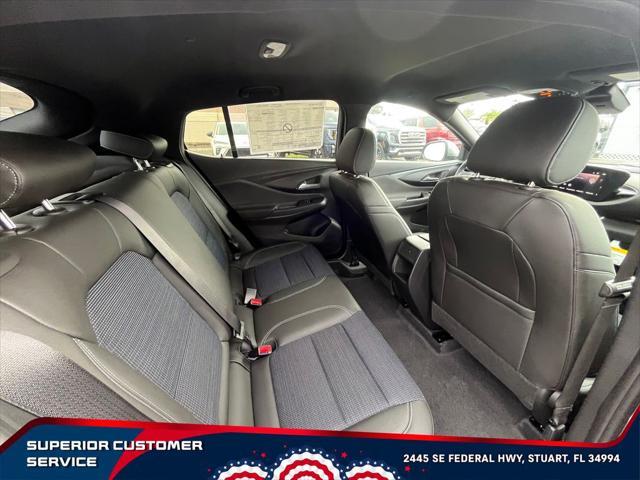 new 2025 Buick Envista car, priced at $26,026