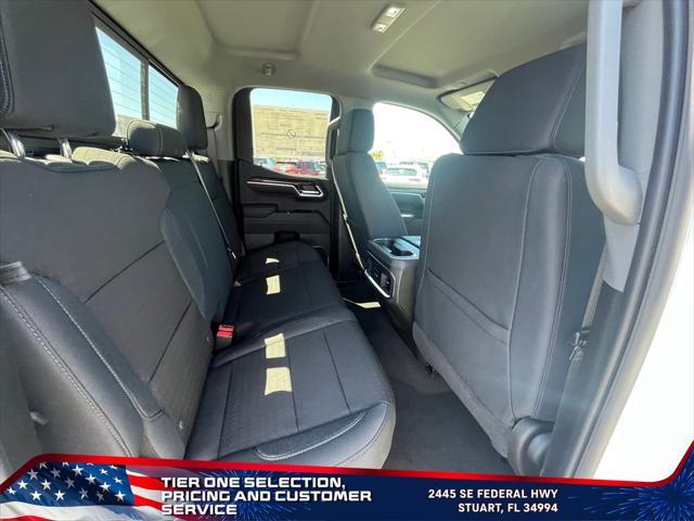 new 2025 GMC Sierra 1500 car, priced at $42,313