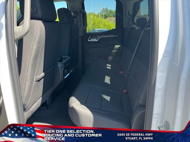 new 2025 GMC Sierra 1500 car, priced at $42,313