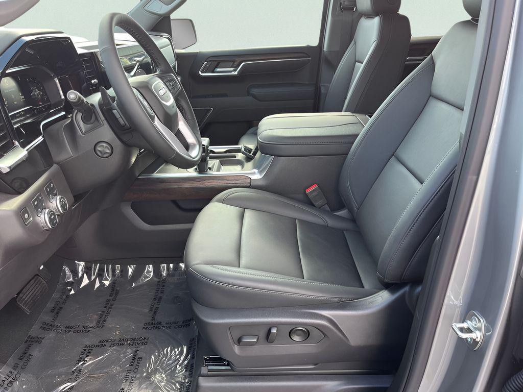 new 2025 GMC Sierra 1500 car, priced at $56,978