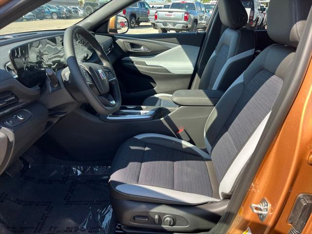 new 2025 Buick Envista car, priced at $27,305