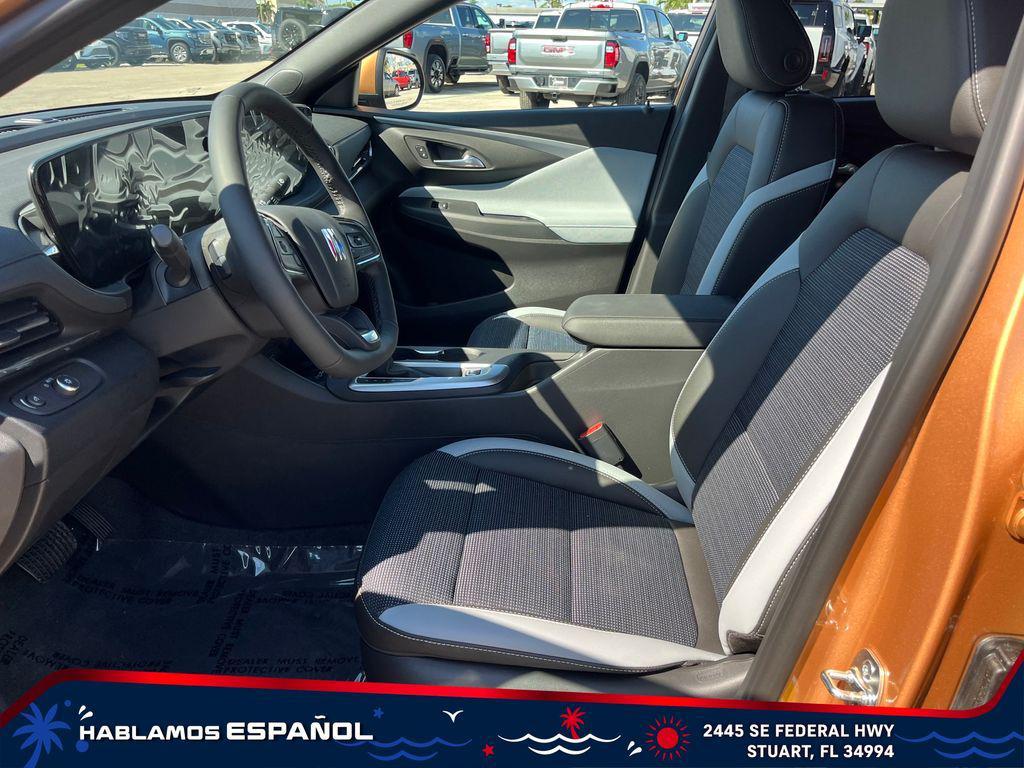 new 2025 Buick Envista car, priced at $24,025