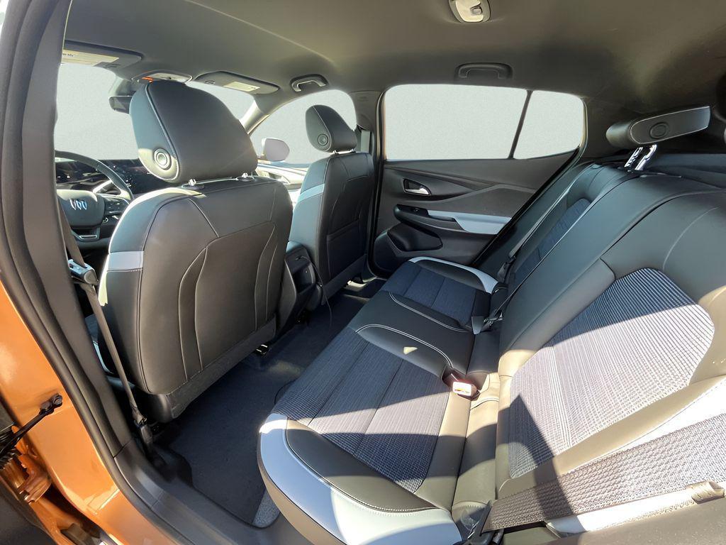 new 2025 Buick Envista car, priced at $24,025