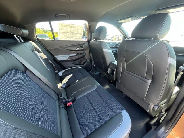 new 2025 Buick Envista car, priced at $27,305