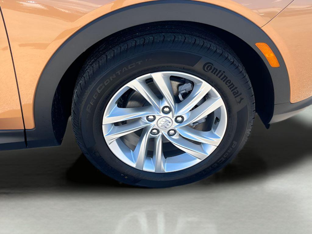 new 2025 Buick Envista car, priced at $24,025