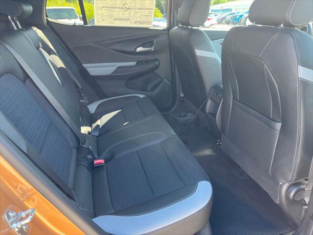 new 2025 Buick Envista car, priced at $27,305