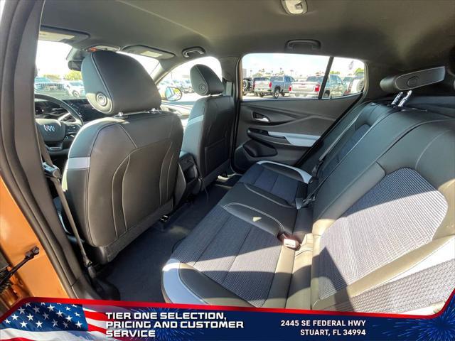 new 2025 Buick Envista car, priced at $26,555