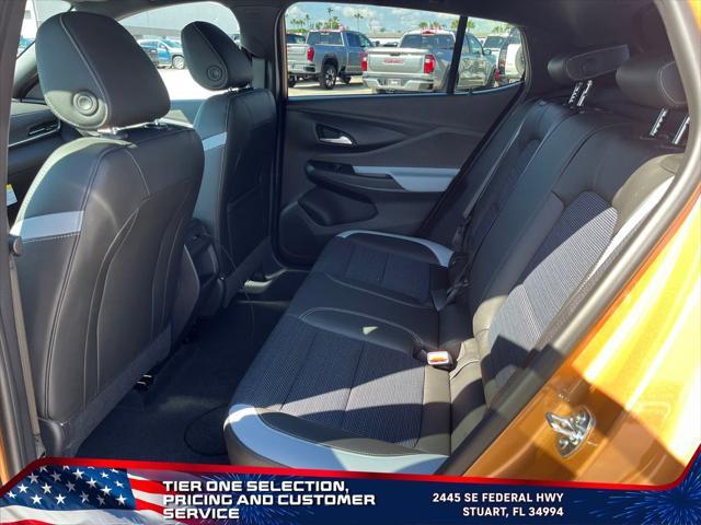 new 2025 Buick Envista car, priced at $26,555