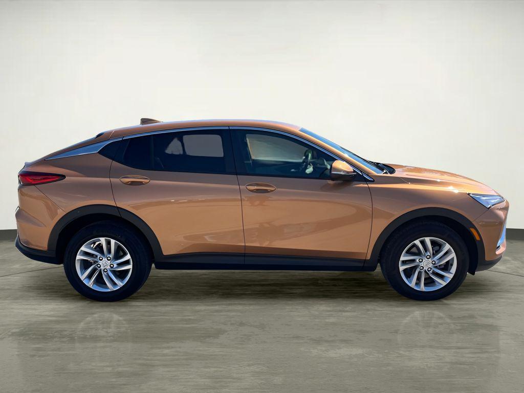 new 2025 Buick Envista car, priced at $24,025
