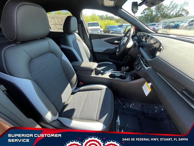 new 2025 Buick Envista car, priced at $26,555