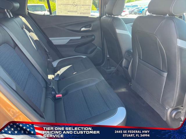 new 2025 Buick Envista car, priced at $26,555